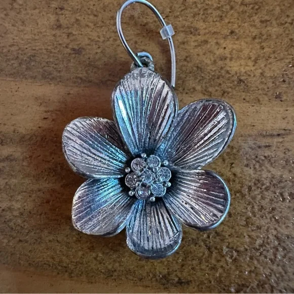 Fossil Silver Colored Floral Earrings - Picture 2 of 6